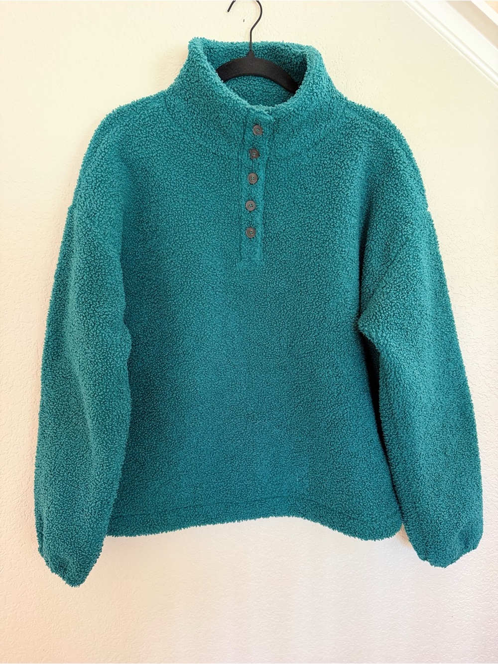 LOFT Outlet Teal Sherpa Henley Pullover – Size L